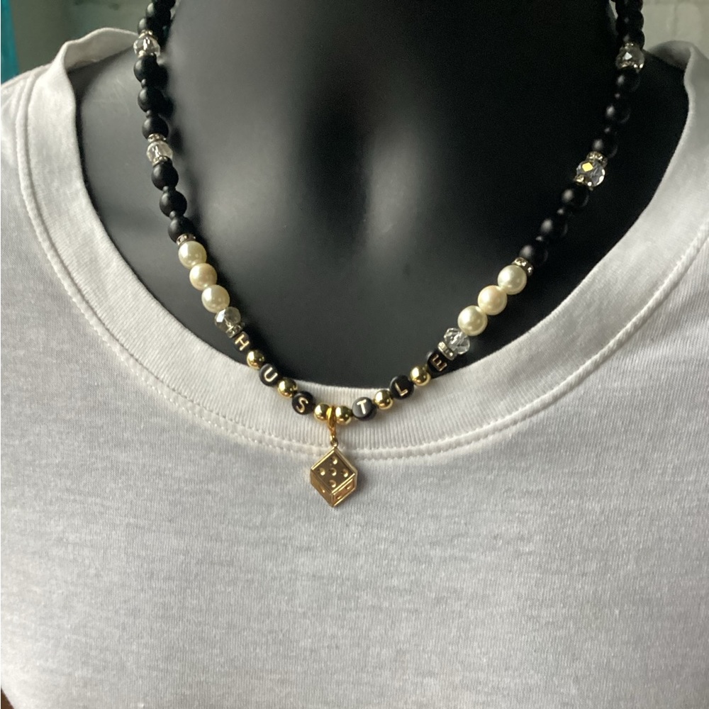 Men's 'Get Your Hustle On' Pearl Necklace..🎲